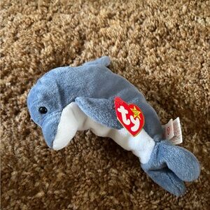 Ty Beanie Baby Echo the Dolphin